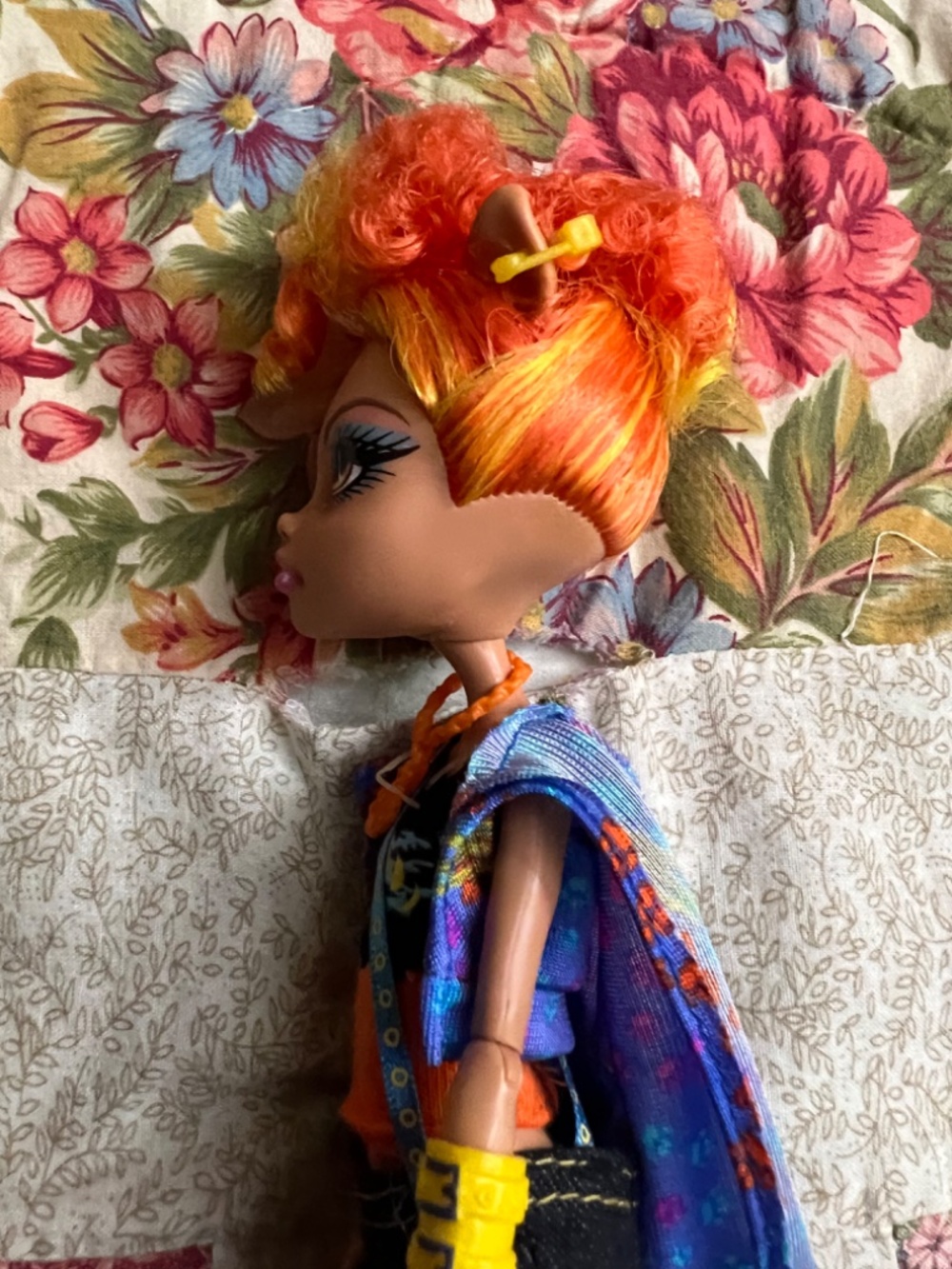 Howleen Monster High Doll - Picture 5 of 10